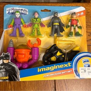 Fisher Price Imaginext Dueling Duds Gift Set DC Batman Joker 2019